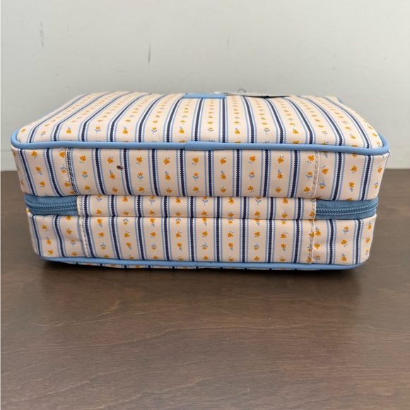 NWT • Tender Love + Carry Vintage Floral Print Hanging Travel Case Tote - Picture 7 of 10